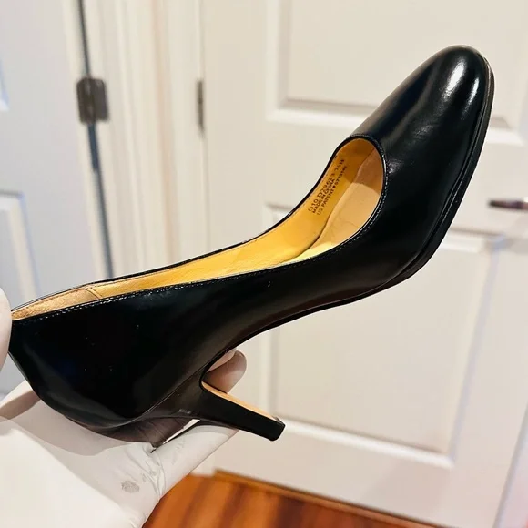 Calvin Klein Glossy Black Heels - Picture 7 of 9
